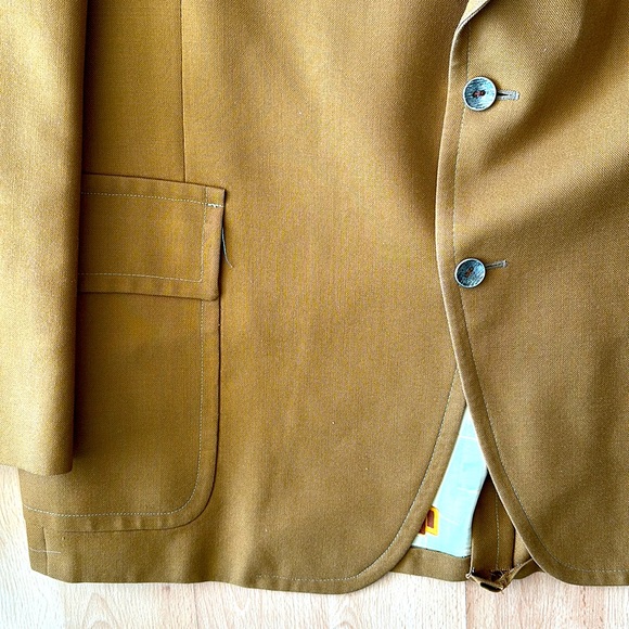 Vintage mustard suit jacket - Picture 3 of 10